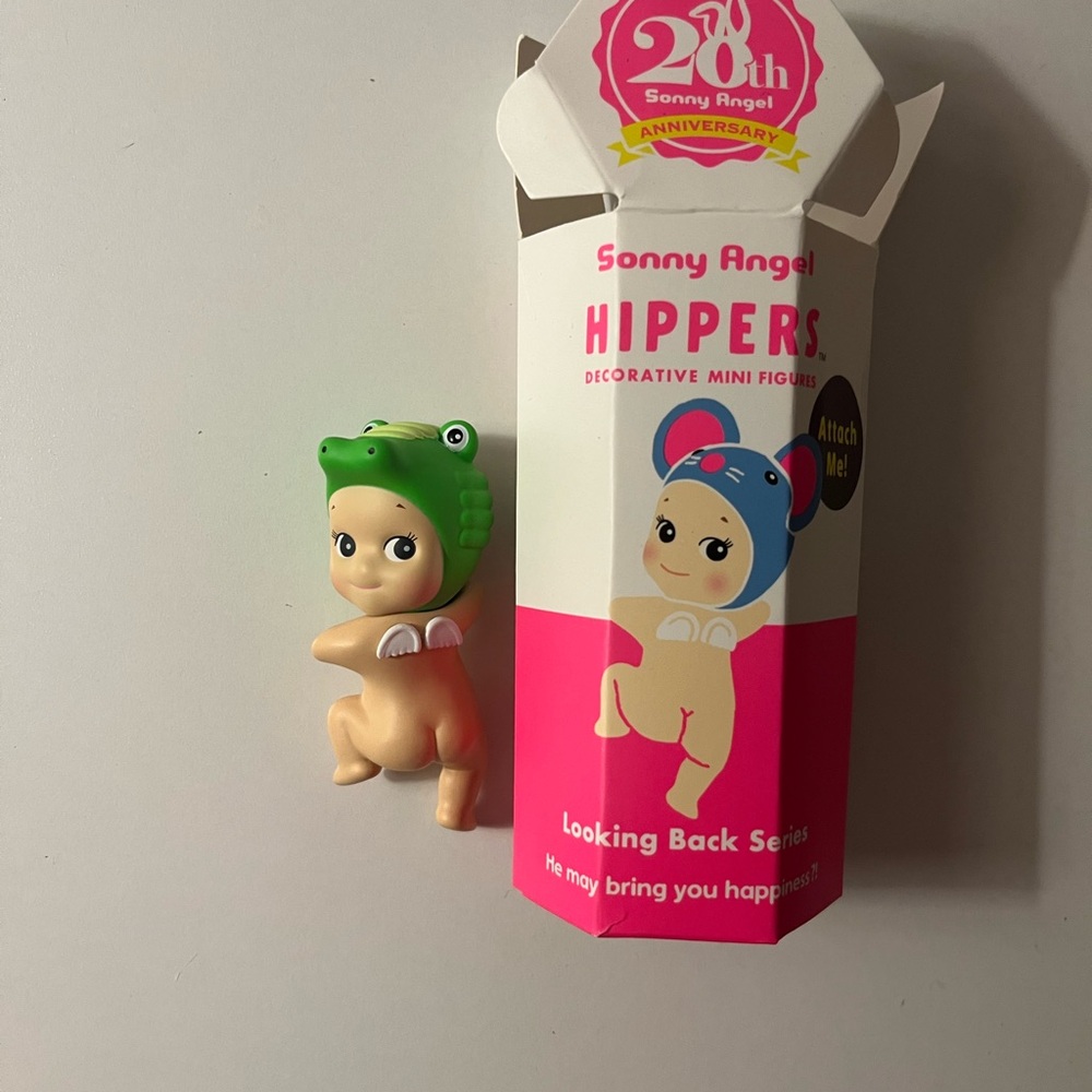 20th ae limited sonny angel hippers looking back series